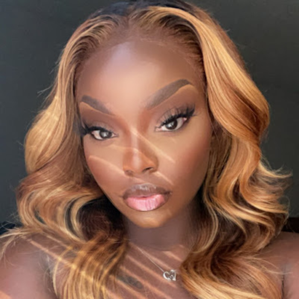 Meet your Posher, Desiree